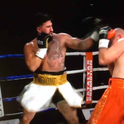 <strong>TUFFT KÄMPANDE PEZHMAN FÖLL TUNGT MOT LABINOT</strong>