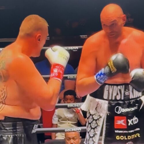 FURY STOPPADE WACH TKO 7 – SIKTAR PÅ AJ HÄRNÄST 